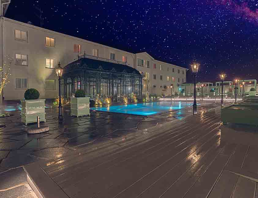 Falkenberg Strandbad by night