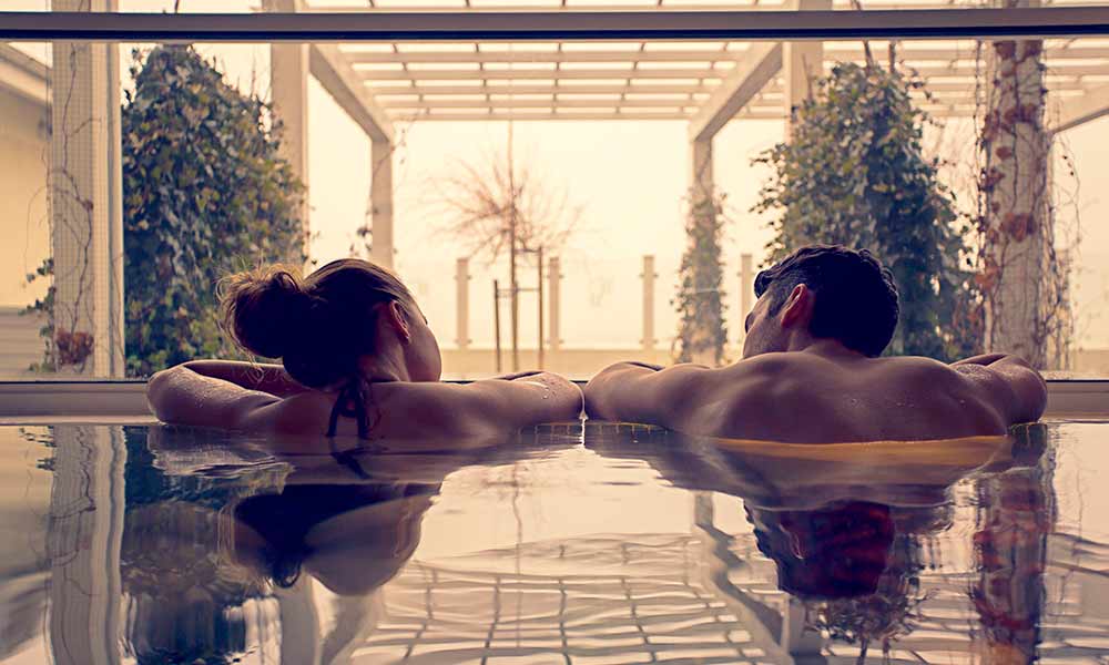 Pool med utsikt över havet hos Falkenberg Strandbad